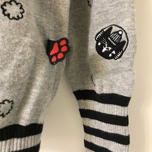 Super cute knit shirt!